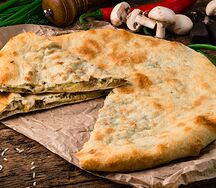 Пирог с грудинкой и картофелем