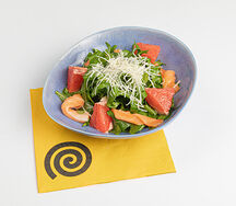 Руккола с семгой