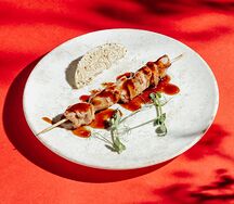 Шашлычок из мидий в беконе под соусом терияки