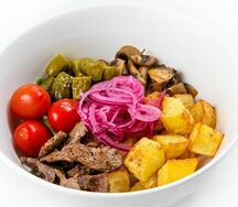 Салат с телятиной и картофелем
