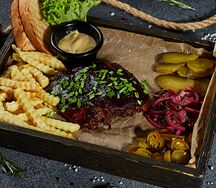 Свиные ребрышки запеченные в соусе BBQ