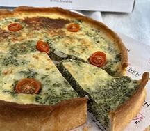 Пирог со шпинатом и сыром фета L