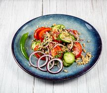 Салат по-грузински с орехами