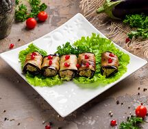 Рулет из баклажанов с орехами