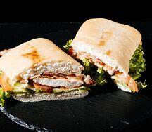 Чиабатта с курицей и беконом