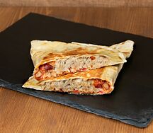 Кесадилья с курицей острая