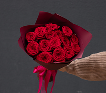 Букет из роз Ред Наоми 15 шт