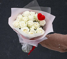 15 Роз Белая вьюга