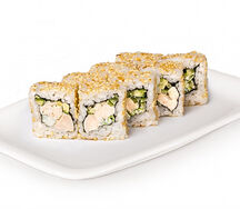 Калифорния с креветками в кунжуте