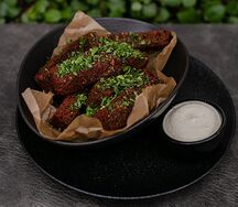 Ржаные гренки под белым соусом