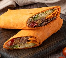 Донер с говядиной в сырном лаваше