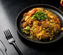Лапша Бун с кальмарами и осьминогами