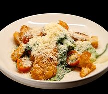 Салат Цезарь с курицей