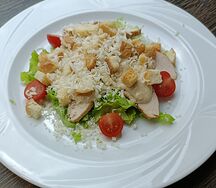 Цезарь с курицей