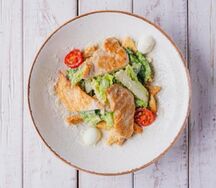 Цезарь с курицей