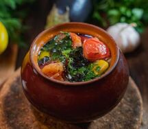 Чакапули из баранины с тархуном в горшочке