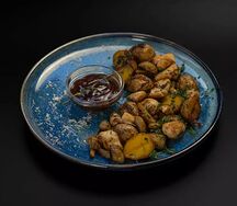Цыпленок с картофелем и грибами