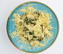 Паста с курицей и шпинатом