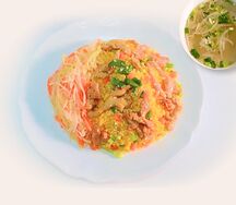 Жареный рис с курицей