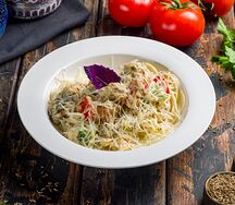 Паста с курицей и грибами