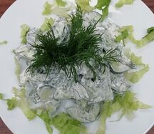 Огурцы со сметаной