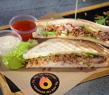 Клаб с тунцом