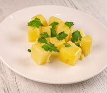 Картофель отварной с маслом