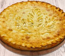 Фирменный пирог с курицей и сыром