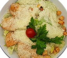 Салат Цезарь с курицей