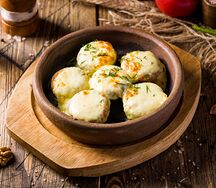Шампиньоны с сыром