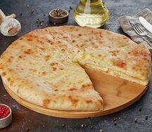 Пирог с картофелем и жареным луком