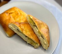 Пирожок с картошкой и грибами из духовки