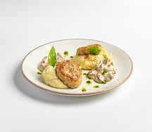 Котлеты из птицы с картофельным пюре