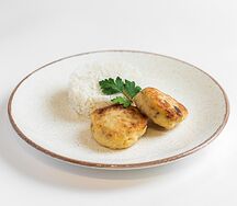 Рыбные котлетки с рисом