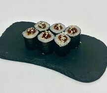 Ролл с угрём