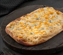 Римская пицца Четыре сыра