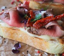 Брускетты с ростбифом