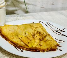 Блинчик с яблоком и корицей