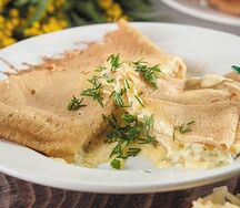 Блинчик с сыром и зеленью
