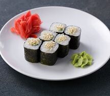 Ролл с огурцом