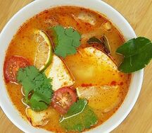 Tom yam с курицей