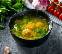 Овощной суп с сырными клецками