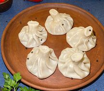Хинкали с шампиньонами и картофелем