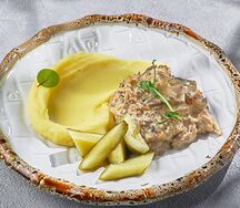 Бефстроганов с пюре