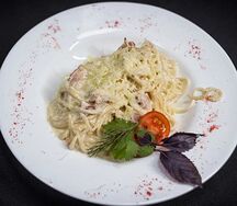 Спагетти с курицей