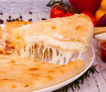 Постный пирог с картофелем и жареным луком