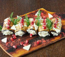 Баклажаны с чесночным соусом и сыром