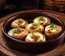 Запеченные шампиньоны с сыром сулугуни