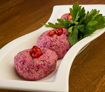 Пхали из свеклы с капустой