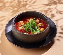 Томатный суп с креветками